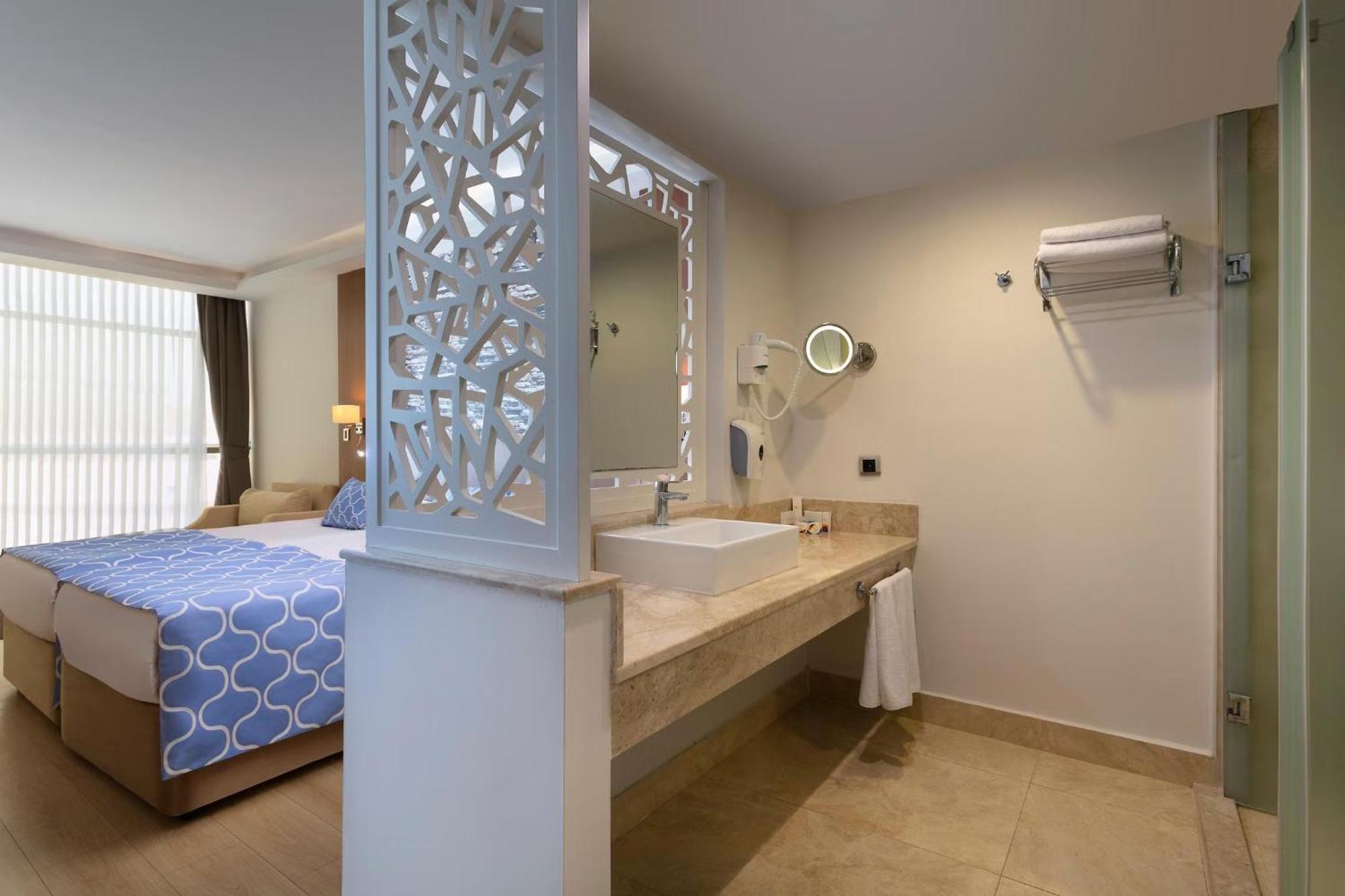 Hotel Armas Life Belek Habitación foto